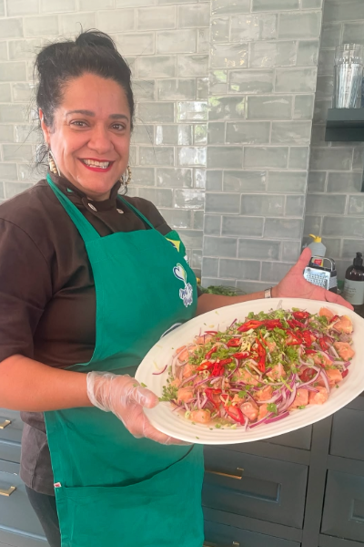 Josi Silva, gründer av Mat Fra Brasil, serverer profesjonell catering i Tønsberg og Vestfold